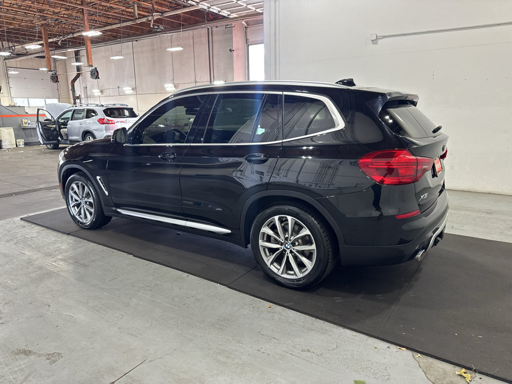 Used 2019 BMW X3 xDrive30i w/ Driving Assistance Package AWD/4WD image 4