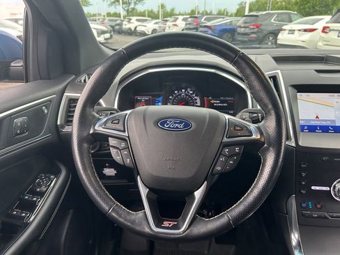 Used 2020 Ford Edge ST w/ Equipment Group 401A AWD/4WD image 10