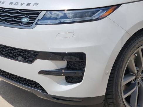 New 2026 Land Rover Range Rover Sport SE image 5