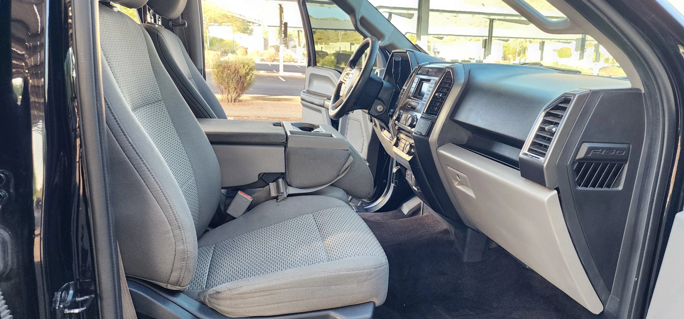 Used 2016 Ford F150 XLT AWD/4WD image 16