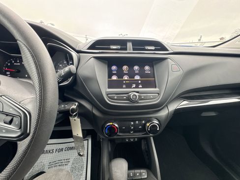Used 2023 Chevrolet TrailBlazer LS image 18