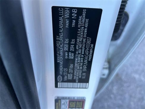 Certified 2023 Hyundai Elantra SEL image 32