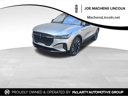 New 2026 Lincoln Nautilus Reserve image 1