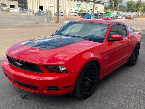 Used 2012 Ford Mustang GT image 3