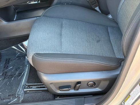 Certified 2022 Nissan Rogue SV FWD image 19