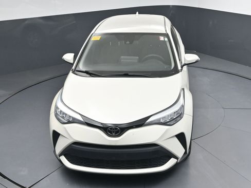 Used 2020 Toyota C-HR LE image 29