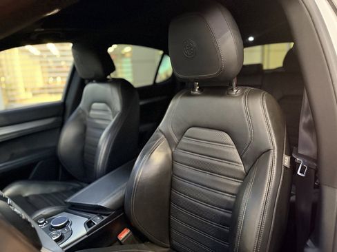 Used 2019 Alfa Romeo Stelvio Ti Sport w/ Quick Order Package 22S Sport image 11