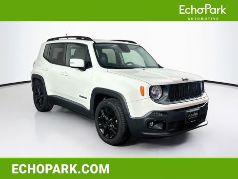 Used 2017 Jeep Renegade Altitude FWD image 1