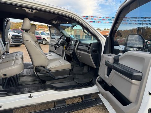Used 2019 Ford F250 XL w/ XL Value Package image 41