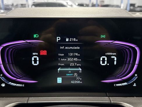 Used 2025 Kia Telluride S image 13