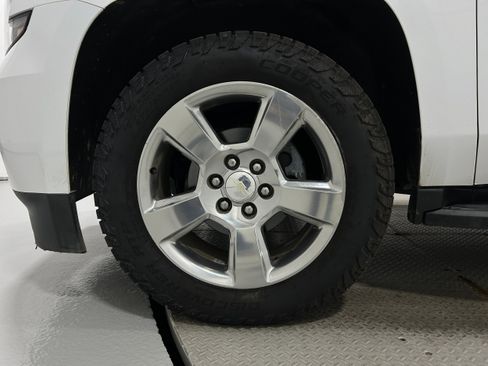 Used 2019 Chevrolet Suburban LT AWD/4WD image 42