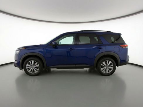 Used 2025 Nissan Pathfinder SV FWD image 5