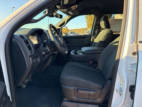 New 2026 RAM 2500 Tradesman image 25