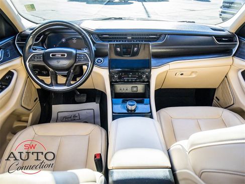 Used 2022 Jeep Grand Cherokee L Limited image 26