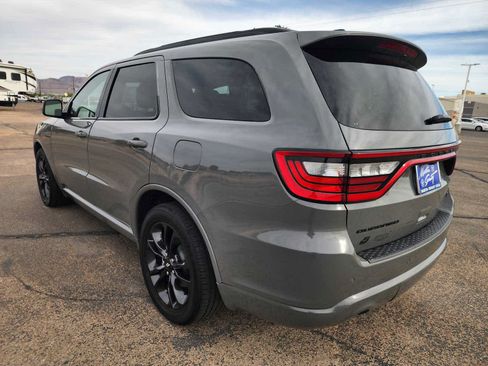 Used 2025 Dodge Durango R/T w/ Blacktop Package AWD/4WD image 6