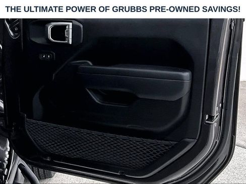 Used 2025 Jeep Wrangler Sport AWD/4WD image 24