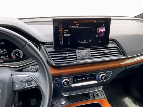 Used 2023 Audi Q5 2.0T Premium Plus w/ Premium Plus Package AWD/4WD image 7