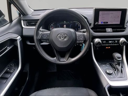 Certified 2025 Toyota RAV4 LE AWD/4WD image 6