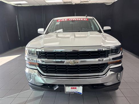 Used 2018 Chevrolet Silverado 1500 LT w/ LT Eassist Package AWD/4WD image 9