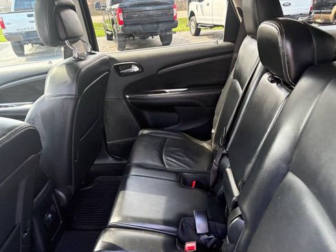 Used 2018 Dodge Journey Crossroad w/ Nav & Sun Group AWD/4WD image 20