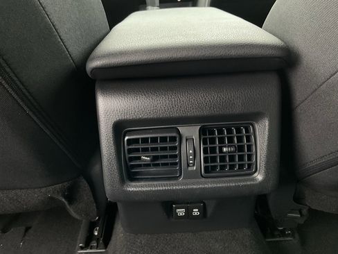 Used 2025 Toyota Camry LE image 17