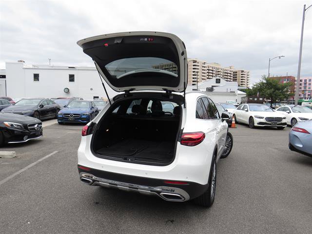 Used 2026 Mercedes-Benz GLC 300 4MATIC image 30