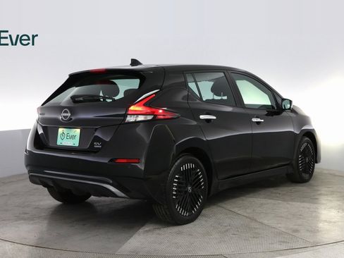 Used 2024 Nissan Leaf SV Plus image 12