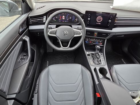 New 2026 Volkswagen Jetta SEL image 7