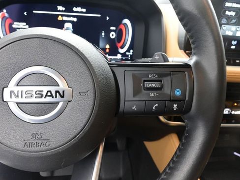 Used 2021 Nissan Rogue Platinum image 14