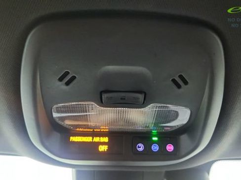 Used 2025 Chevrolet Trax RS w/ Driver Confidence Package FWD image 54