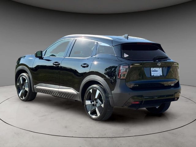 Certified 2025 Nissan Kicks SR w/ SR Premium Package AWD/4WD image 8