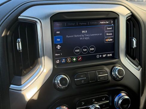 Used 2021 GMC Sierra 1500 Elevation w/ Preferred Package image 13