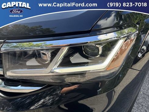 Used 2023 Volkswagen Atlas SE AWD/4WD image 11