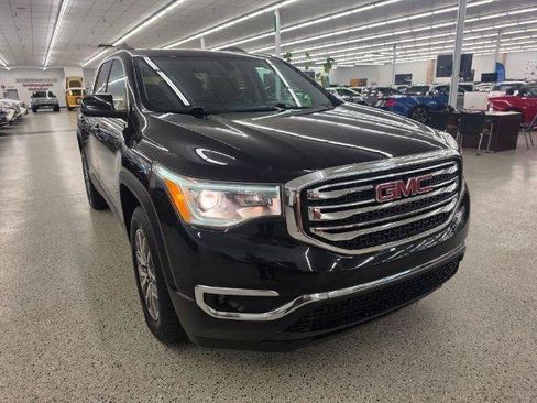 Used 2017 GMC Acadia SLE w/ Driver Alert Package I AWD/4WD image 3