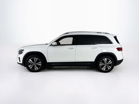 Used 2025 Mercedes-Benz GLB 250 image 2