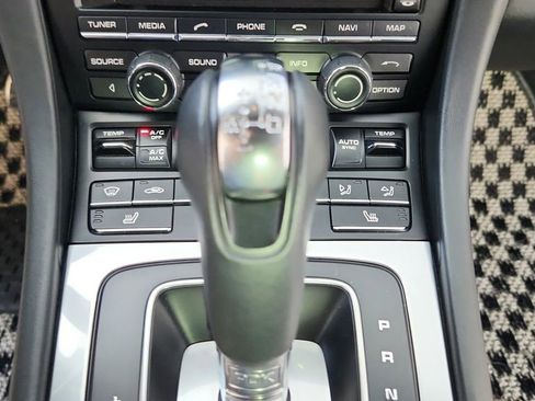 Used 2014 Porsche 911 Carrera S image 31