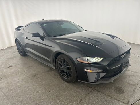 Used 2023 Ford Mustang Coupe RWD image 7