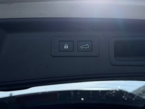 Used 2024 Subaru Forester Premium AWD/4WD image 14
