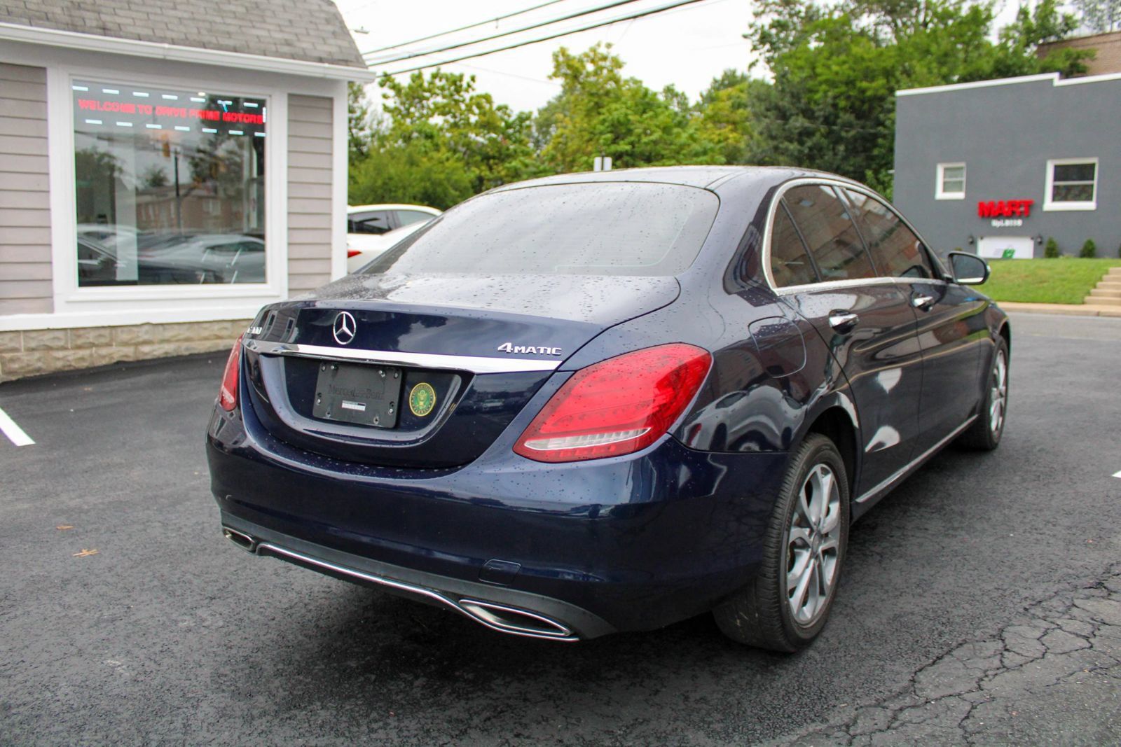 Used 2015 Mercedes-Benz C 300 4MATIC Sedan image 5