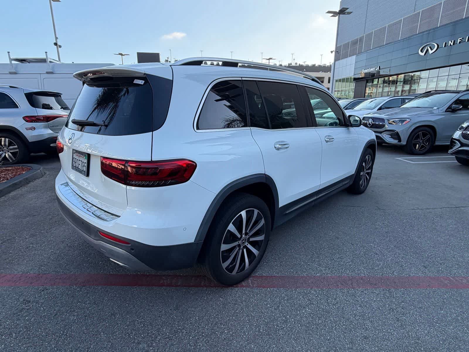 Used 2022 Mercedes-Benz GLB 250 image 4