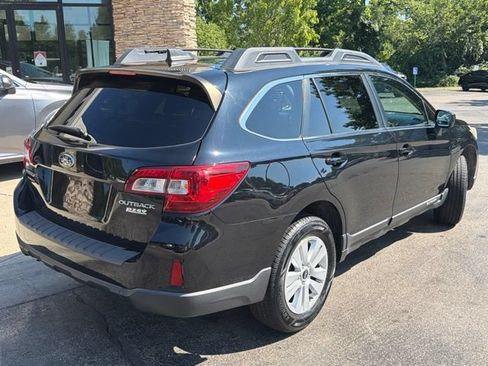 Used 2017 Subaru Outback 2.5i Premium AWD/4WD image 7