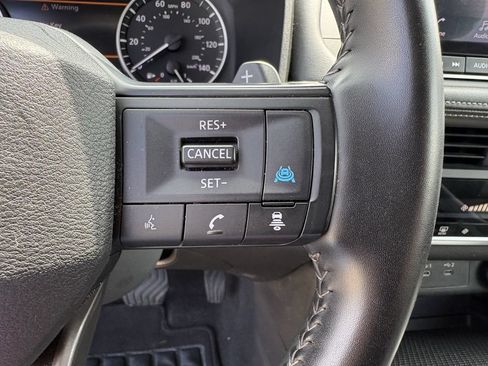 Used 2025 Nissan Rogue SV AWD/4WD image 17