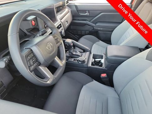 Used 2025 Toyota Tacoma TRD Sport AWD/4WD image 3