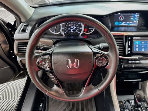 Used 2017 Honda Accord EX-L image 14
