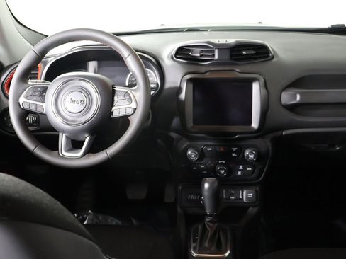 Used 2023 Jeep Renegade Trailhawk w/ Trailer Tow Group image 29