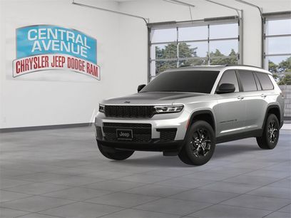 Used 2025 Jeep Grand Cherokee L Altitude