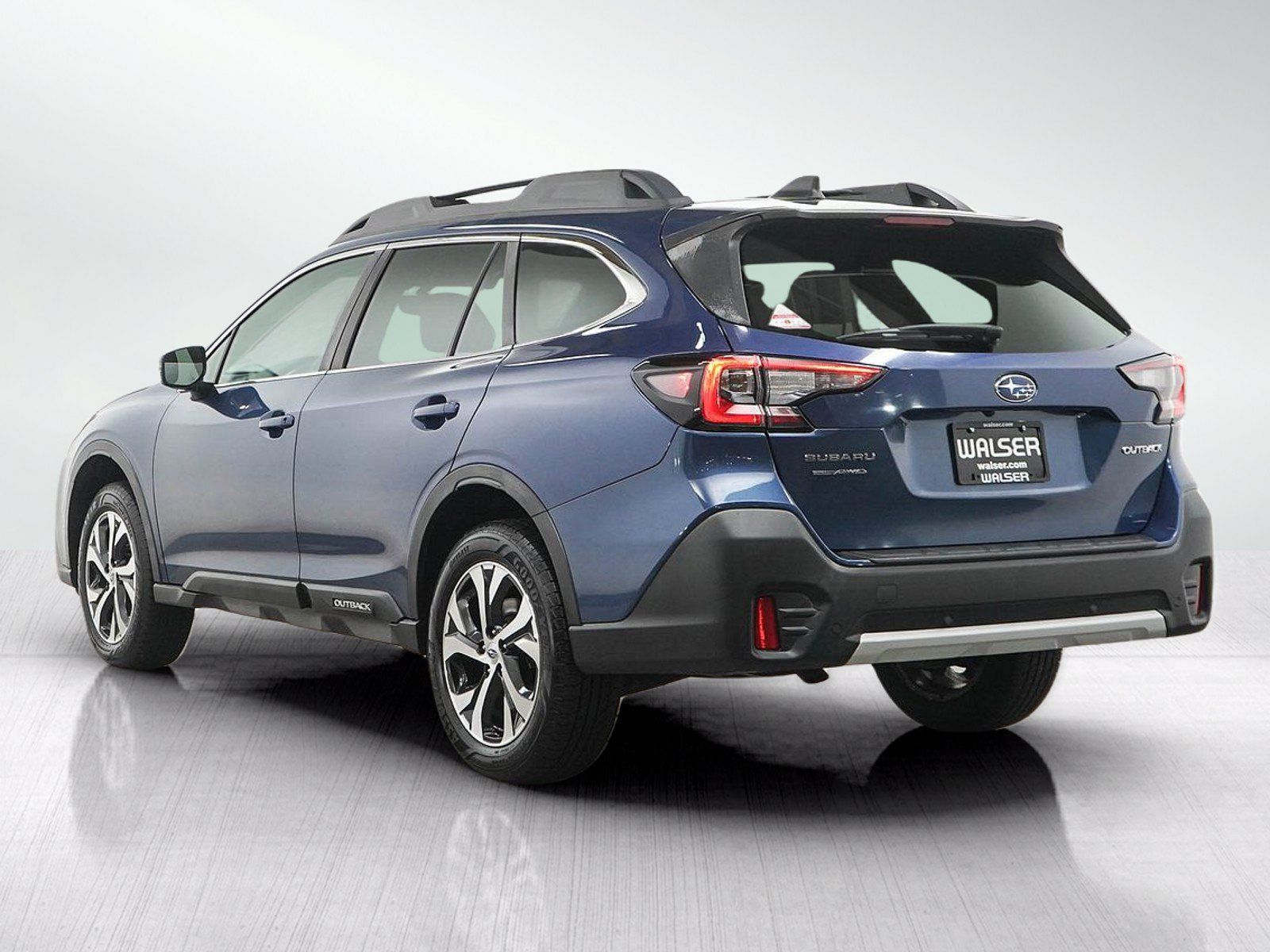 Used 2020 Subaru Outback Limited AWD/4WD image 3