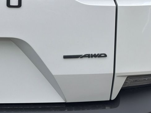New 2026 Subaru Uncharted AWD image 26