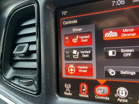 Used 2016 Dodge Challenger SXT Plus image 36