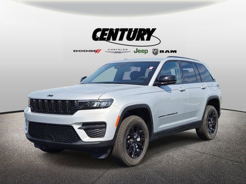 Used 2024 Jeep Grand Cherokee Altitude image 8